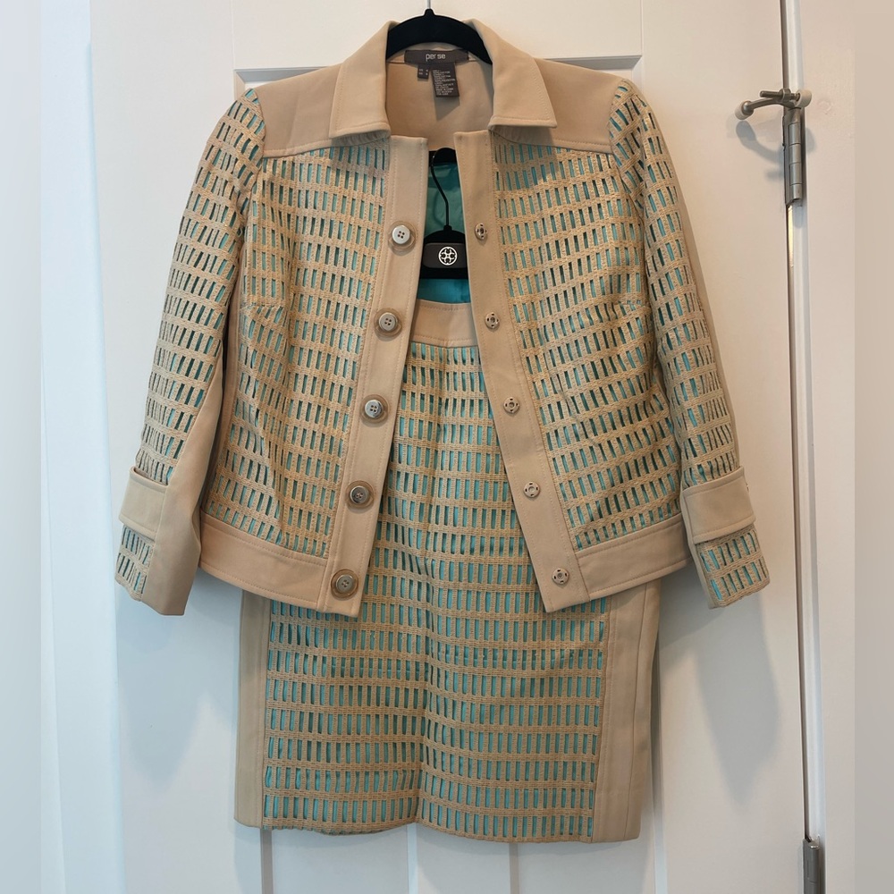 Per Se by Carlisle: Beige Two-Piece Skirt Suit, Size 4-6